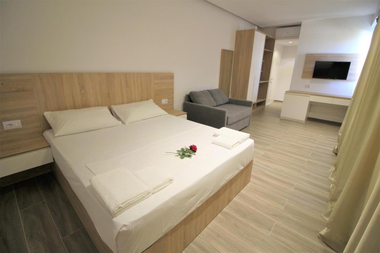 Hotel Ksamili Bagian luar foto