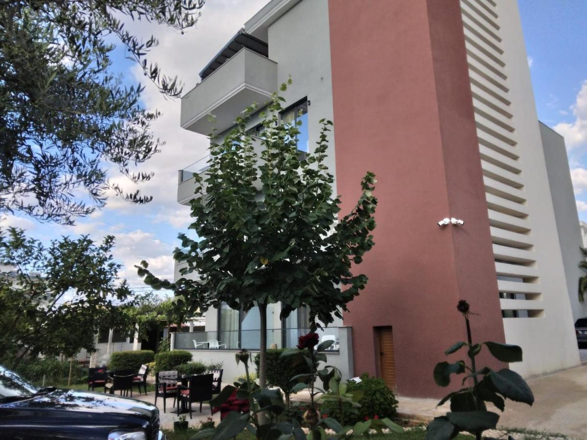 Hotel Ksamili Bagian luar foto
