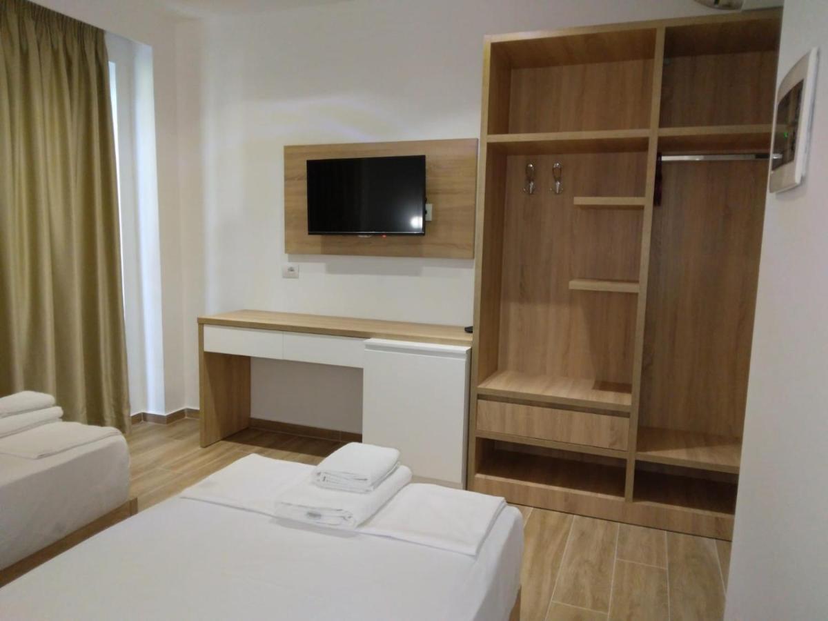 Hotel Ksamili Bagian luar foto