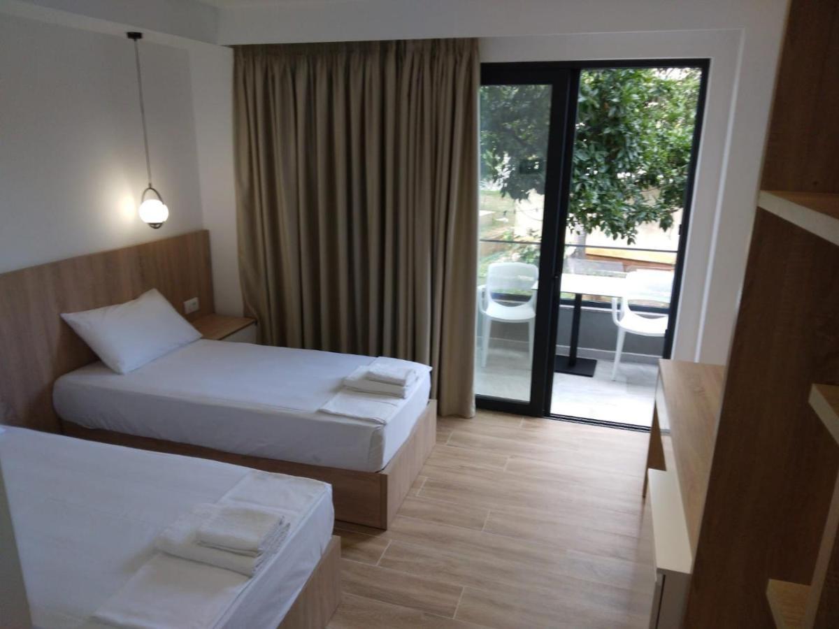Hotel Ksamili Bagian luar foto