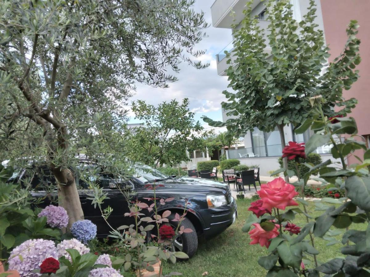 Hotel Ksamili Bagian luar foto