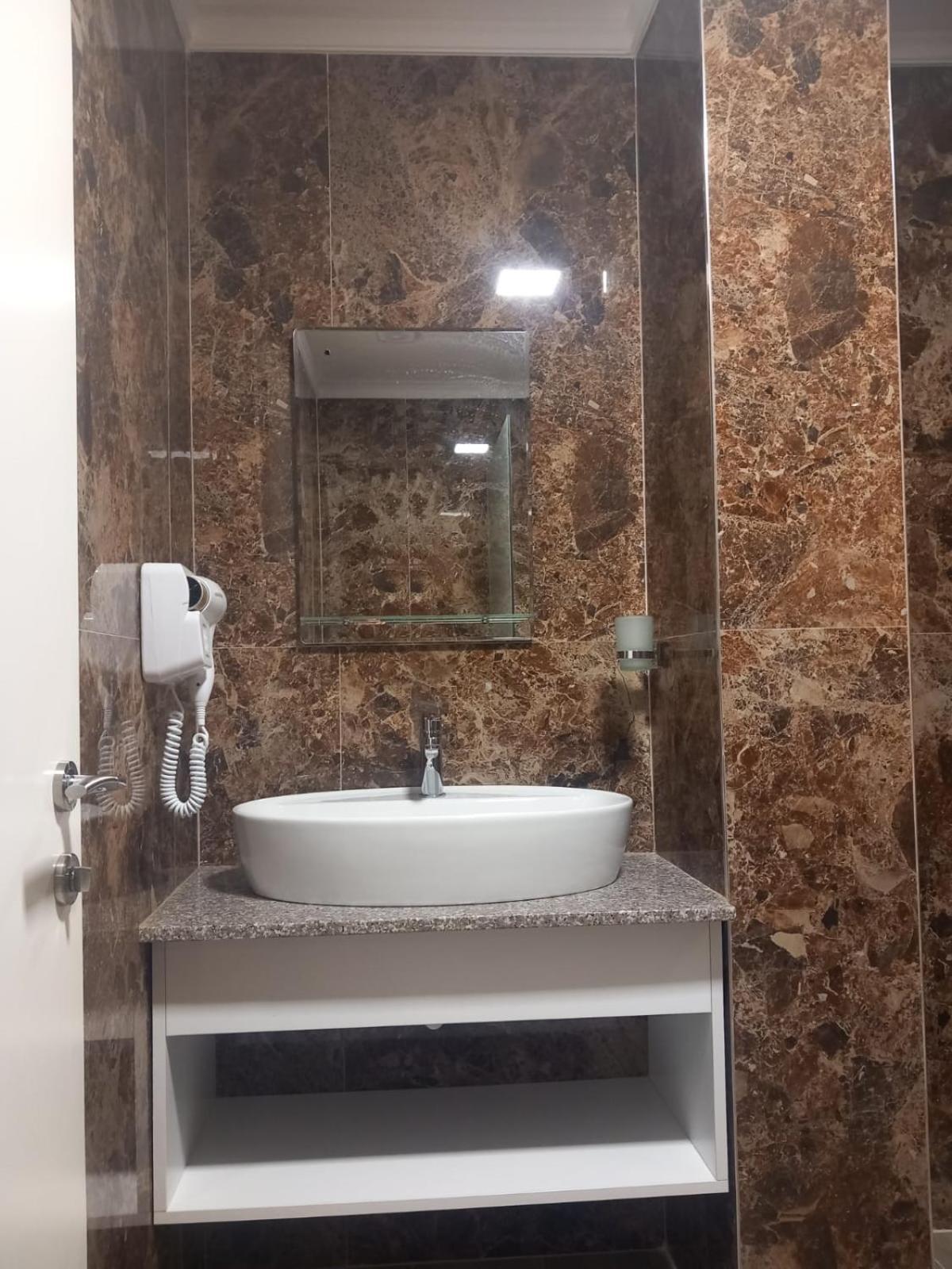 Hotel Ksamili Bagian luar foto